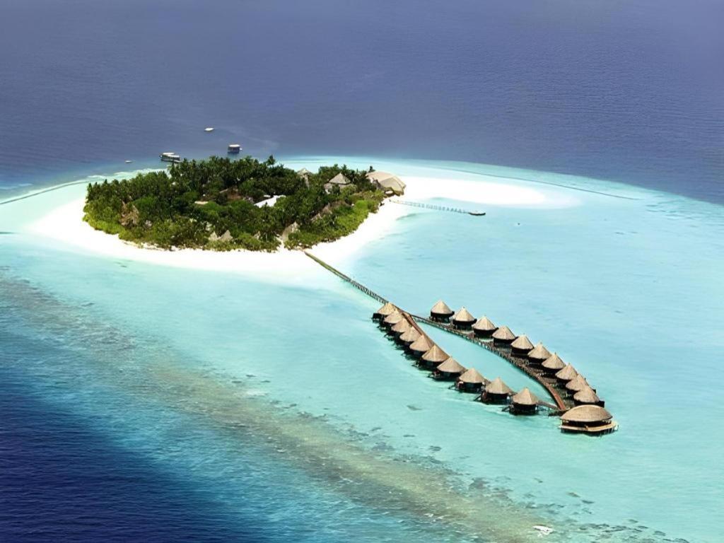 Angaga Island Resort And Spa Exterior foto