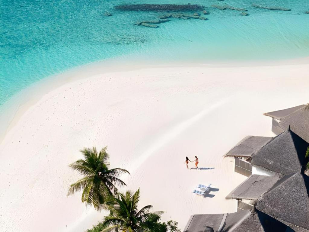Angaga Island Resort And Spa Exterior foto