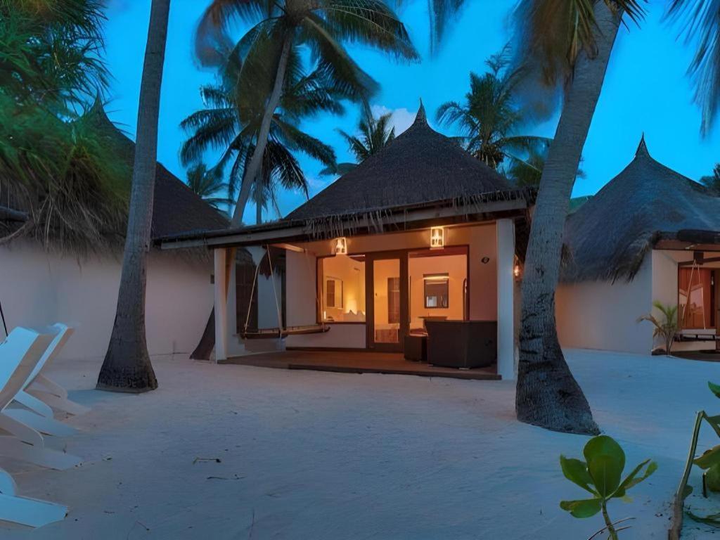 Angaga Island Resort And Spa Exterior foto