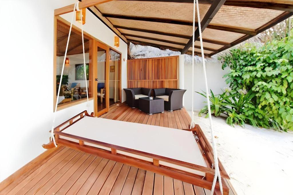 Angaga Island Resort And Spa Exterior foto