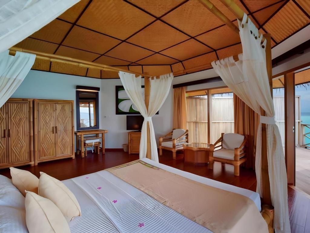 Angaga Island Resort And Spa Exterior foto